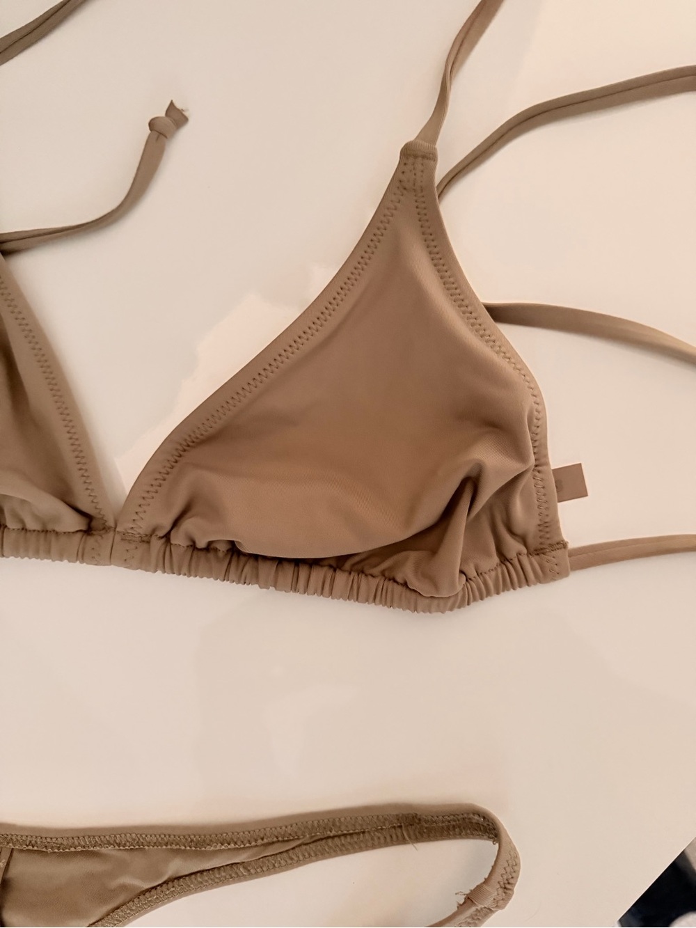 SKIMS Bikini triangle top and thong bottom *NUDE - Picture 8 of 11